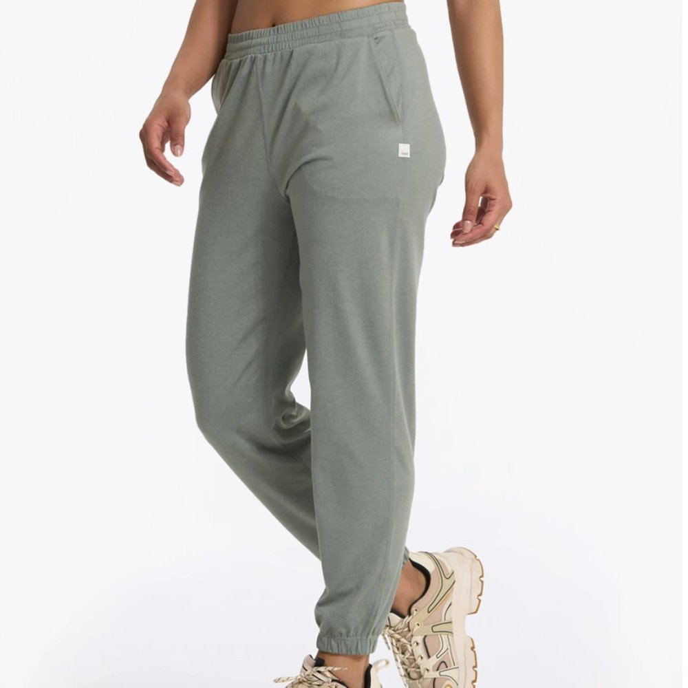 Vuori Boyfriend Jogger Laurel Heather